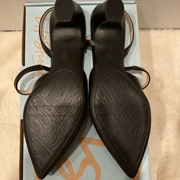 Women’s sz 10 Life Stride Soft System Minimalist Low Black Strapped Pumps - Picture 6 of 9